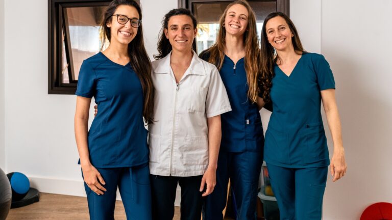 Teamarbeit in der Klinik für Physiotherapie